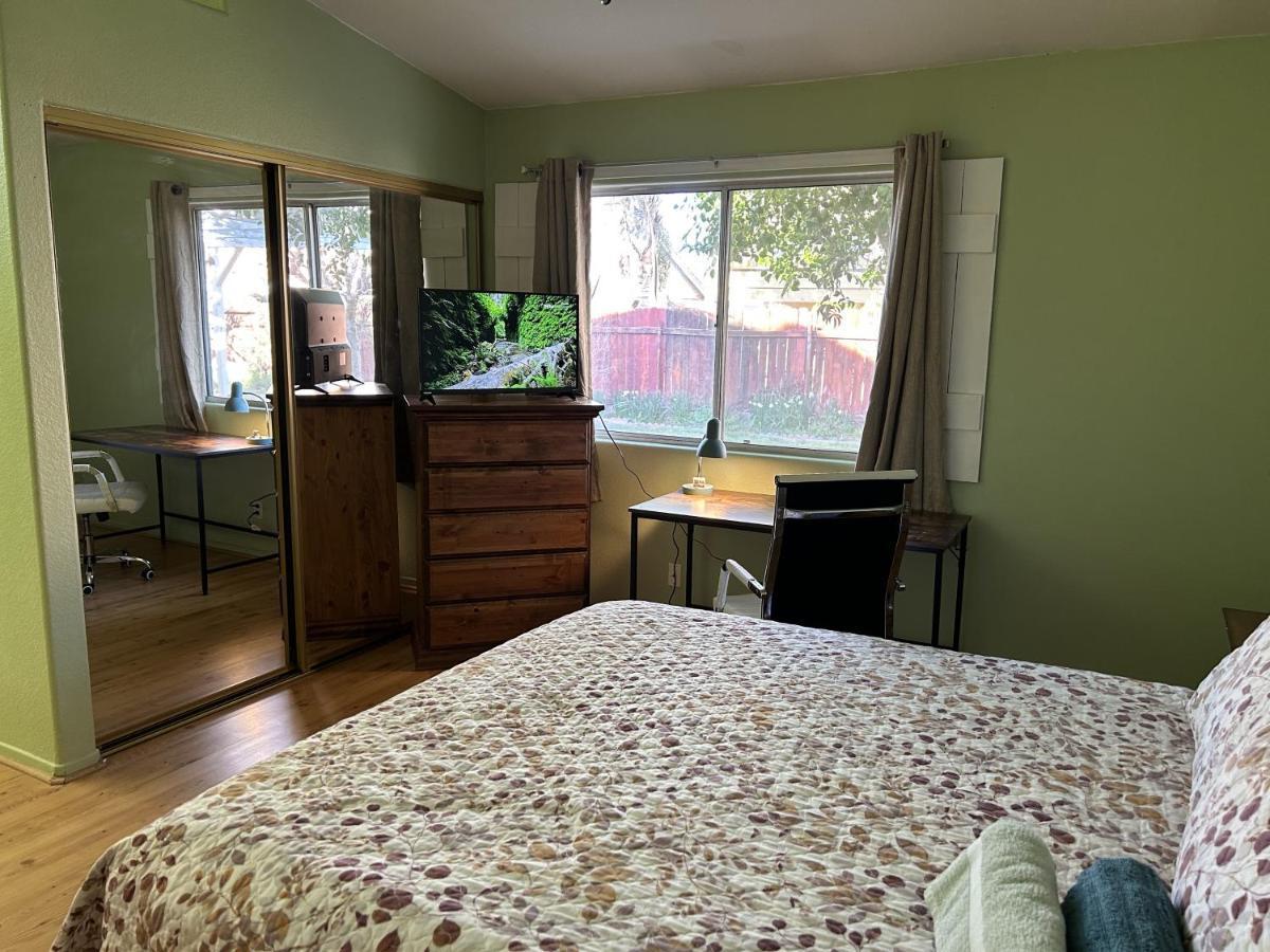Vineyard Vista Suite With Tv And Private Bathroom Хемет Екстериор снимка